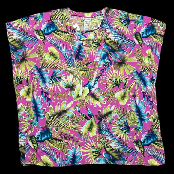 Tommy Bahama Kauai Grand Villa V-Neck Short Sleeve Tee - Picture 3 of 8